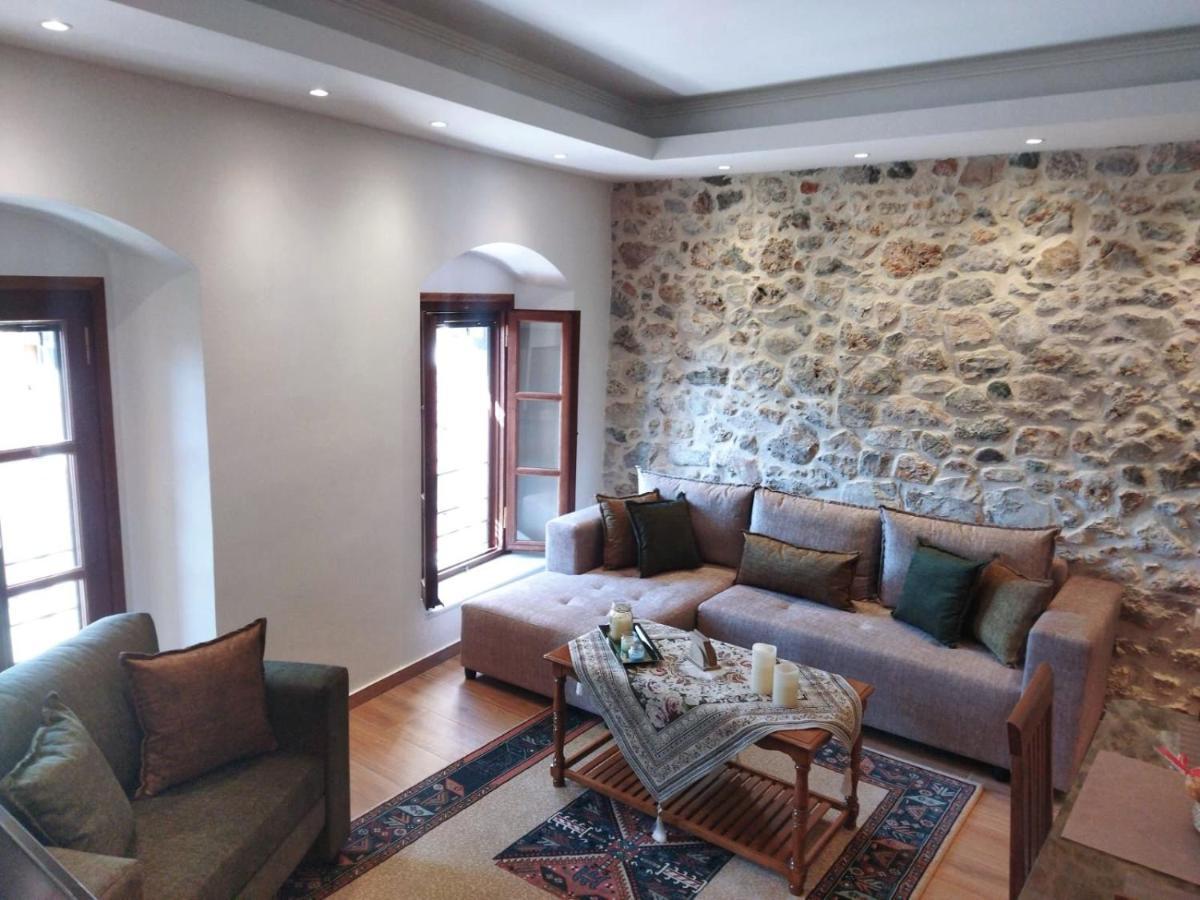 Vila Tsolakis Luxury House Leonídion Exteriér fotografie